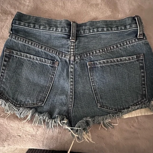 Free People OB585971 Avery Blue Daisy Chain Lace Cutoff Frayed Denim Short - Picture 9 of 10